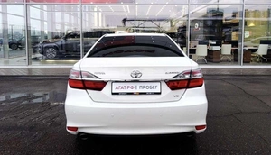 Седан Toyota Camry 2016 года, 2165000 рублей, Солонцы
