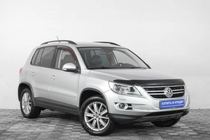 Внедорожник Volkswagen Tiguan 2010 года, 1099000 рублей, Кемерово