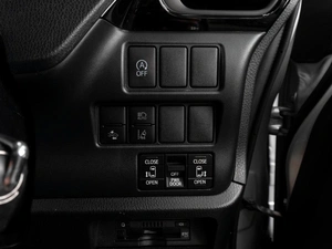 Минивэн Toyota Esquire 2019 года, 2449000 рублей, Тюмень