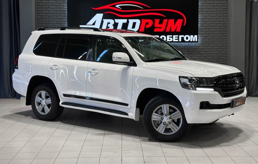 Внедорожник Toyota Land Cruiser 2010 года, 3400000 рублей, Красноярск