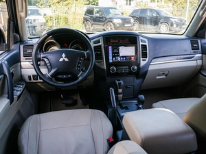 Внедорожник Mitsubishi Pajero 2017 года, 2640000 рублей, Большой Сочи