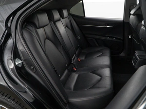 Седан Toyota Camry 2018 года, 2687444 рублей, Москва