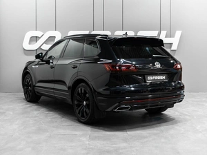 Внедорожник Volkswagen Touareg 2019 года, 5599000 рублей, Тюмень