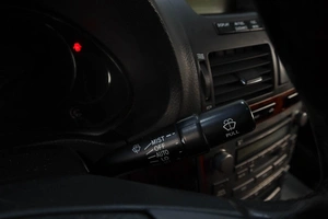 Седан Toyota Avensis 2005 года, 619000 рублей, Челябинск