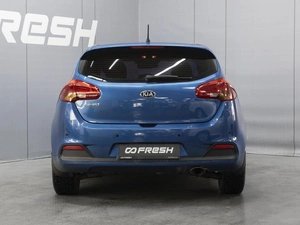 Хетчбэк Kia Ceed 2014 года, 990000 рублей, Омск