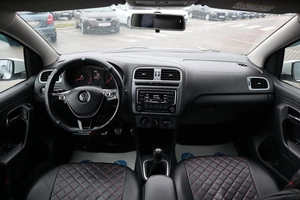 Седан Volkswagen Polo 2016 года, 1130000 рублей, Мирное