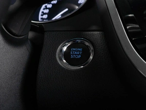 Седан Toyota Camry 2019 года, 2879000 рублей, Тюмень