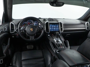 Внедорожник Porsche Cayenne Turbo 2013 года, 3360046 рублей, Москва