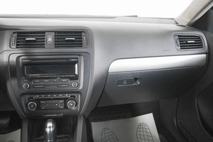 Седан Volkswagen Jetta 2012 года, 999000 рублей, Кемерово