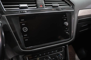 Внедорожник Volkswagen Tiguan 2018 года, 2749000 рублей, Новокузнецк