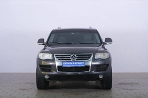 Внедорожник Volkswagen Touareg 2009 года, 1119000 рублей, Омск