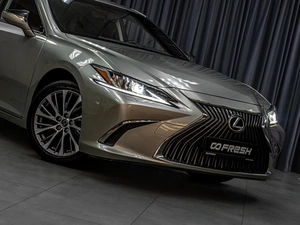 Седан Lexus ES 2021 года, 3899000 рублей, Тюмень