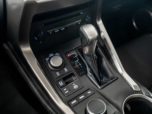 Внедорожник Lexus NX 2017 года, 2849000 рублей, Красноярск