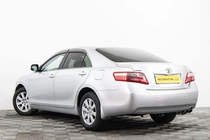 Седан Toyota Camry 2008 года, 1059000 рублей, Сургут