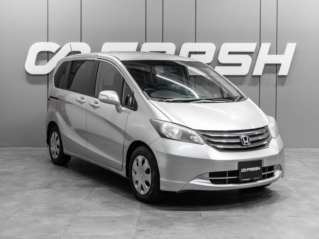 Минивэн Honda Freed 2010 года, 1260000 рублей, Тюмень