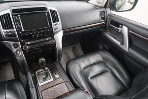 Внедорожник Toyota Land Cruiser 2013 года, 4399000 рублей, Красноярск