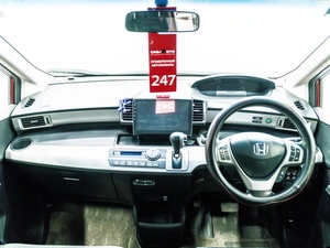 Минивэн Honda Freed 2014 года, 1050000 рублей, Красноярск