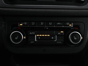 Внедорожник Volkswagen Tiguan 2012 года, 1000000 рублей, Кирилловка