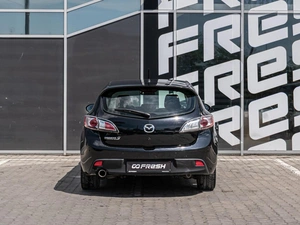 Хетчбэк Mazda 3 2011 года, 915000 рублей, Краснодар