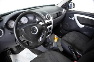Хетчбэк Renault Sandero 2011 года, 379000 рублей, Пермь