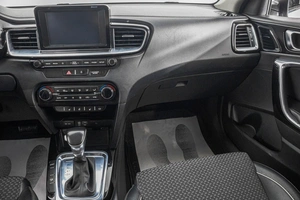 Хетчбэк Kia Ceed 2018 года, 1489000 рублей, Барнаул