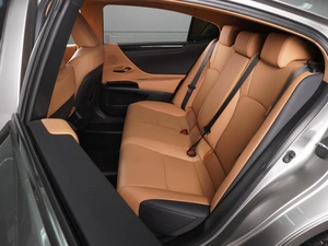 Седан Lexus ES 2022 года, 5830000 рублей, Минеральные Воды