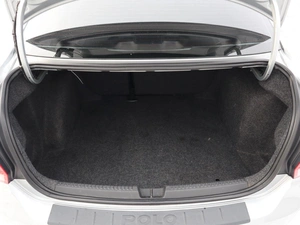 Седан Volkswagen Polo 2015 года, 990000 рублей, Железногорск