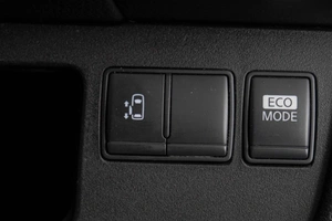 Минивэн Nissan Serena 2012 года, 1379000 рублей, Кемерово