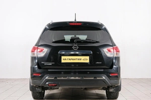 Внедорожник Nissan Pathfinder 2015 года, 1989000 рублей, Красноярск