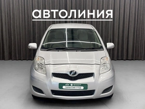 Хетчбэк Toyota Vitz 2009 года, 539000 рублей, Красноярск