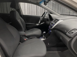 Хетчбэк Hyundai Solaris 2012 года, 850000 рублей, Красноярск