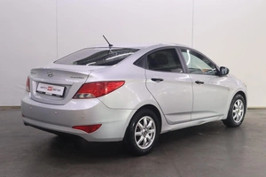 Седан Hyundai Solaris 2015 года, 820000 рублей, Брянск