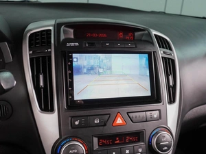 Хетчбэк Kia Ceed 2011 года, 779000 рублей, Воронеж