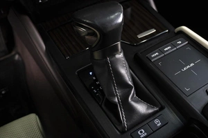 Седан Lexus ES 2019 года, 4030000 рублей, Омск