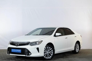 Седан Toyota Camry 2017 года, 2299000 рублей, Тюмень