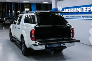Пикап Nissan Navara 2013 года, 2098000 рублей, Солонцы