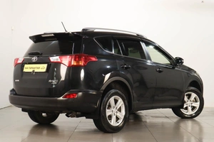 Внедорожник Toyota RAV4 2012 года, 1919000 рублей, Челябинск