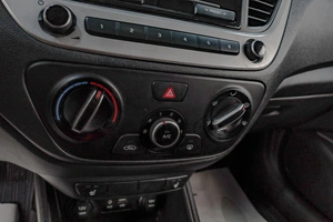 Седан Hyundai Solaris 2018 года, 1169000 рублей, Челябинск