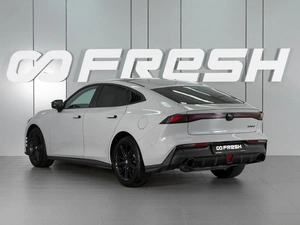Лифтбек Changan UNI-V 2023 года, 2455000 рублей, Красный Пахарь