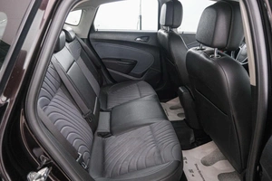 Седан Opel Astra 2014 года, 929000 рублей, Красноярск