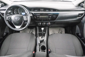 Седан Toyota Corolla 2013 года, 1299000 рублей, Красноярск