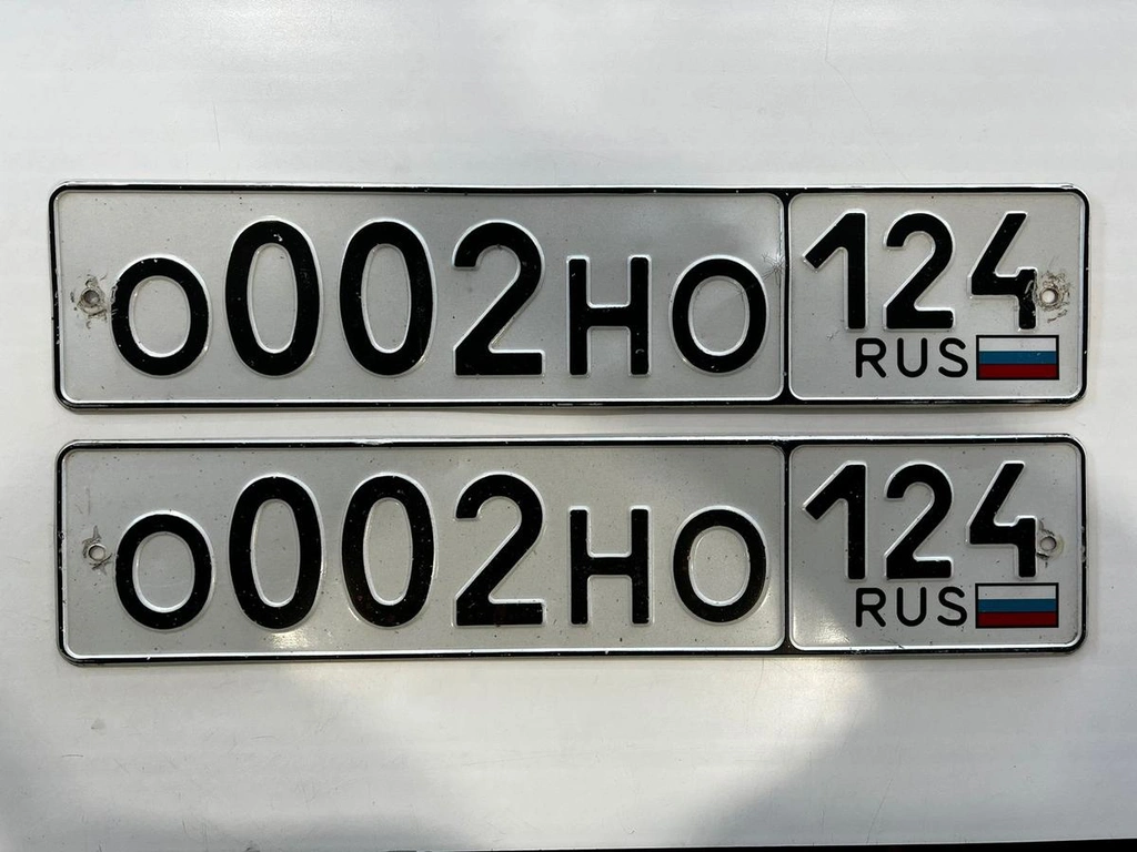 гос номер О 002 НО 124 350000 рублей, Красноярск