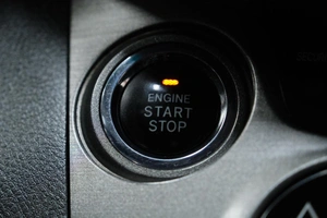 Внедорожник Toyota RAV4 2010 года, 1449000 рублей, Омск