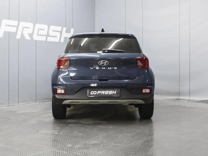 Внедорожник Hyundai Venue 2020 года, 2070777 рублей, Омск