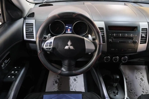 Внедорожник Mitsubishi Outlander 2011 года, 1349000 рублей, Омск