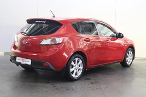 Хэтчбек Mazda 3 2010 года, 930000 рублей, Брянск