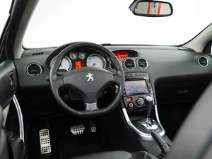 Кабриолет Peugeot 308 2012 года, 1650000 рублей, Москва
