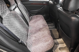 Седан Toyota Avensis 2004 года, 1019000 рублей, Барнаул