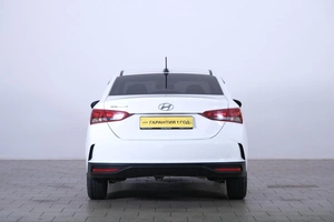 Седан Hyundai Solaris 2021 года, 1739000 рублей, Омск