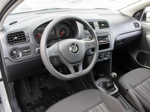 Седан Volkswagen Polo 2018 года, 1289000 рублей, Петрозаводск